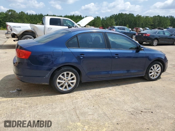 2011 Volkswagen Jetta SE with VIN 3VWDX7AJ8BM022225, listed as a Copart auction lot 60039795 with 101,887 mi miles and Clean title. Bid and sale history available at DreamBid. Image 3.