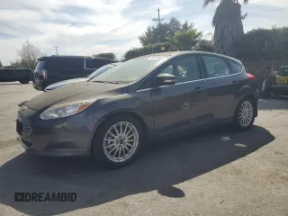 2016 Ford Focus Electric z VIN 1FADP3R49GL230588, wystawiony jako Copart lot #48019985 z przebiegiem 54 197 mil mil oraz Szkody całkowita. Historia ofert i sprzedaży dostępna na DreamBid. Obrazek 1.