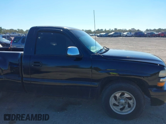 2002 Chevrolet Silverado 1500 with VIN 1GCEC14V22Z138422, listed as a IAAI auction lot 40975500 with Not Provided miles. Bid and sale history available at carsss.com. Image 14.