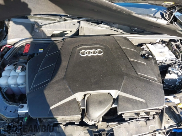 2022 Audi Q7 Premium Plus with VIN WA1LXBF74ND017516, listed as a IAAI auction lot 41814246 with 40,533 mi miles and . Bid and sale history available at DreamBid. Image 10.