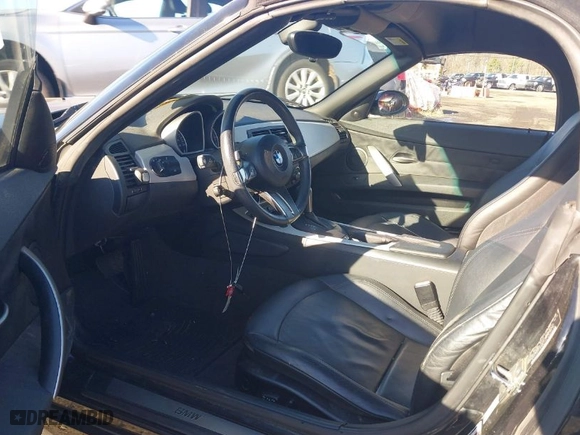 2007 BMW Z4 3.0si with VIN 4USBU53527LX02535, listed as a IAAI auction lot 41094331 with NaN miles. Bid and sale history available at carsss.com. Image 8.