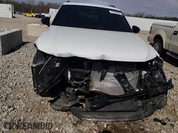 2022 Volkswagen Tiguan SE R-Line Black with VIN 3VV8B7AX1NM103449, listed as a Copart auction lot 47596495 with 29,628 mi miles and Salvage Title. Bid and sale history available at DreamBid. Image 15.