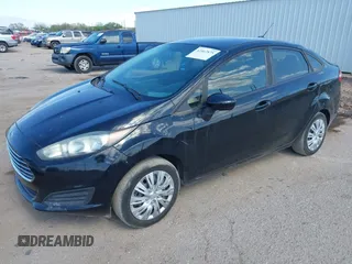 2016 Ford Fiesta S z VIN 3FADP4AJ5GM167558, wystawiony jako IAAI lot #42467875 z przebiegiem 171 565 mil mil oraz . Historia ofert i sprzedaży dostępna na DreamBid. Obrazek 2.
