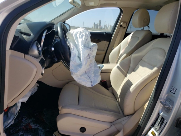 2019 Mercedes-Benz GLC with VIN WDC0G4KB3KV140397, listed as a Copart auction lot 49306835 with NaN miles and Salvage Title. Bid and sale history available at carsss.com. Image 7.