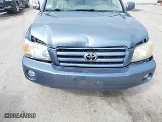 2006 Toyota Highlander w/3rd Row with VIN JTEEP21A160163829, listed as a IAAI auction lot 41889666 with 212,744 mi miles. Bid and sale history available at carsss.com. Image 6.