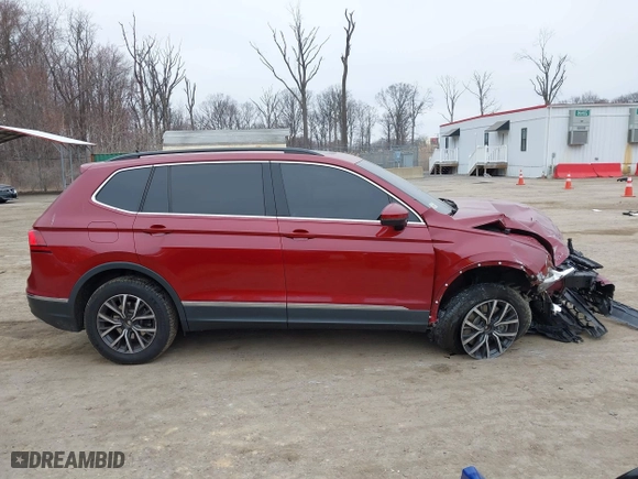 2020 Volkswagen Tiguan SE with VIN 3VV2B7AX2LM018722, listed as a IAAI auction lot 41802291 with 58,914 mi miles. Bid and sale history available at carsss.com. Image 13.