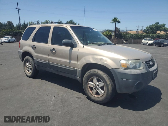 2007 Ford Escape XLS с VIN 1FMYU02Z17KA20500, выставлен на аукционе Copart как лот 59016055 с пробегом 215 936 миль миль и Списание • Salvage title. История ставок и продаж доступна на DreamBid. Изображение 4.