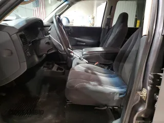 2002 Dodge Dakota Sport with VIN 1B7HG38N02S587775, listed as a Copart auction lot 53423675 with 188,900 mi miles and Salvage Title. Bid and sale history available at carsss.com. Image 7.