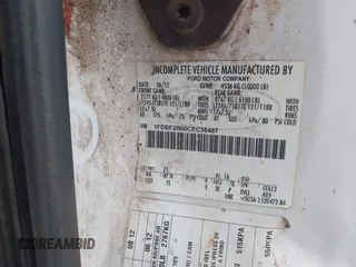 2012 Ford F-250 XL с VIN 1FDBF2B60CEC35487, выставлен на аукционе IAAI как лот 42251524 с пробегом 380 107 миль миль и . История ставок и продаж доступна на DreamBid. Изображение 9.
