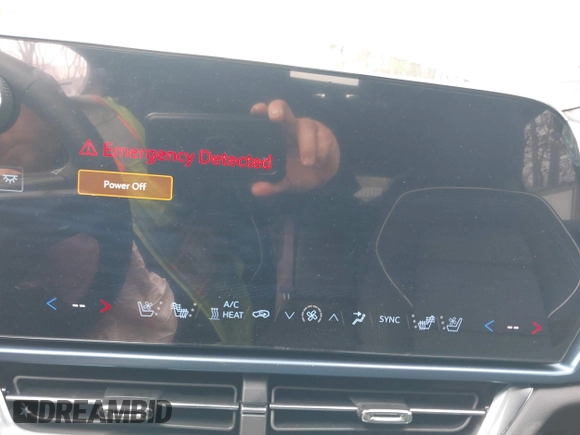 2024 Chevrolet Equinox EV LT with VIN 3GN7DMRP0RS295799, listed as a IAAI auction lot 41700897 with 7,565 mi miles and . Bid and sale history available at DreamBid. Image 18.
