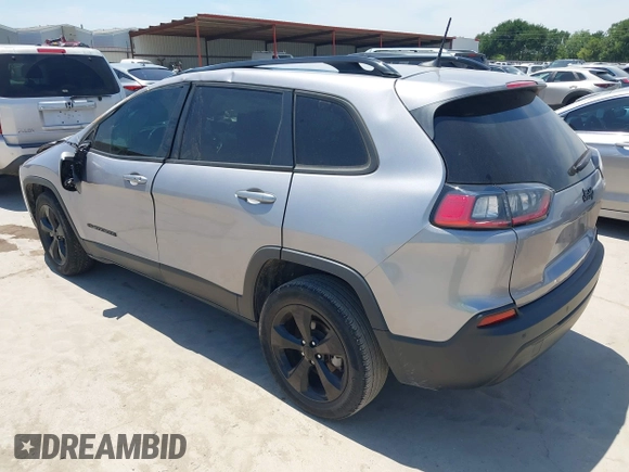 2021 Jeep Cherokee Altitude z VIN 1C4PJLLB4MD215146, wystawiony jako IAAI lot #42253929 z przebiegiem 42 666 mil mil oraz . Historia ofert i sprzedaży dostępna na DreamBid. Obrazek 3.