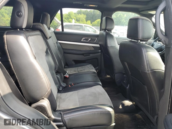 2017 Ford Explorer XLT с VIN 1FM5K8D8XHGD33836, выставлен на аукционе Copart как лот 57599405 с пробегом 125 215 миль миль и Списание • Salvage title. История ставок и продаж доступна на DreamBid. Изображение 11.