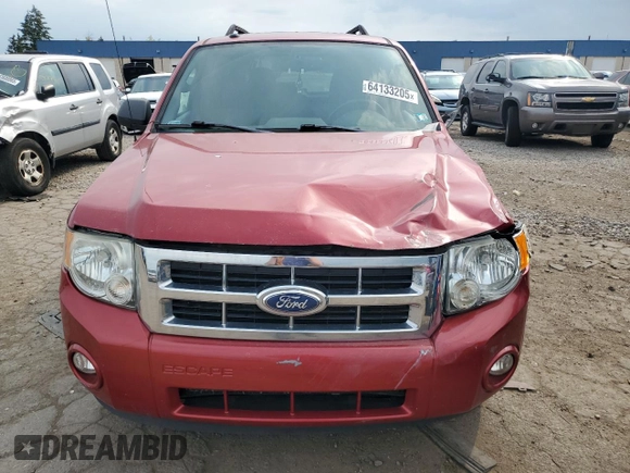 2012 Ford Escape XLT z VIN 1FMCU9DG8CKA63185, wystawiony jako Copart lot #64133205 z przebiegiem 161 024 mil mil oraz Czysty tytuł • Clean title. Historia ofert i sprzedaży dostępna na DreamBid. Obrazek 5.