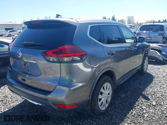 2018 Nissan Rogue SV with VIN KNMAT2MV8JP514622, listed as a IAAI auction lot 42045440 with 44,538 mi miles. Bid and sale history available at carsss.com. Image 4.