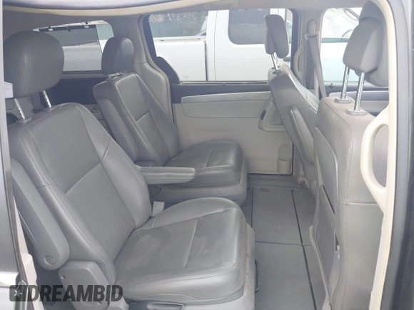 2012 Volkswagen Routan SE с VIN 2C4RVABG4CR217571, выставлен на аукционе IAAI как лот 42408836 с пробегом 253 776 миль миль и . История ставок и продаж доступна на DreamBid. Изображение 8.