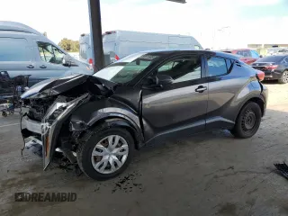 2019 Toyota C-HR XLE z VIN JTNKHMBX9K1026091, wystawiony jako Copart lot #50811835 z przebiegiem 86 424 mil mil oraz Szkoda całkowita • Salvage title. Historia ofert i sprzedaży dostępna na DreamBid. Obrazek 1.