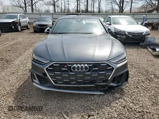 2024 Audi S7 z VIN WAURFBF20RN018764, wystawiony jako Copart lot #53886985 z przebiegiem 8 496 mil mil oraz Szkoda całkowita • Salvage title. Historia ofert i sprzedaży dostępna na DreamBid. Obrazek 5.