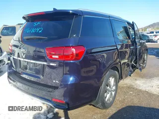 2020 Kia Sedona EX with VIN KNDMC5C18L6615178, listed as a IAAI auction lot 41618042 with 42,283 mi miles. Bid and sale history available at carsss.com. Image 4.