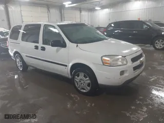 2008 Chevrolet Uplander LS with VIN 1GNDV23W58D104736, listed as a IAAI auction lot 41540599 with 116,939 mi miles. Bid and sale history available at carsss.com. Image 1.