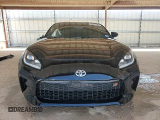 2024 Toyota GR86 with VIN JF1ZNBB15R8753182, listed as a Copart auction lot 70219614 with 5,895 mi miles and Clean Title. Bid and sale history available at carsss.com. Image 5.