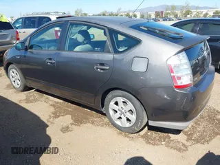 2008 Toyota Prius with VIN JTDKB20U883389725, listed as a IAAI auction lot 42021487 with 132,914 mi miles. Bid and sale history available at carsss.com. Image 3.
