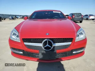 2016 Mercedes-Benz SLK 300 z VIN WDDPK3JAXGF119298, wystawiony jako Copart lot #43437575 z przebiegiem 28 940 mil mil oraz Szkoda całkowita • Salvage title. Historia ofert i sprzedaży dostępna na DreamBid. Obrazek 5.