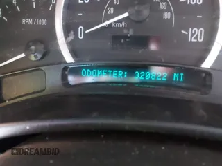2004 Cadillac Escalade с VIN 1GYEC63TX4R299594, выставлен на аукционе IAAI как лот 41833184 с пробегом 320 822 миль миль и . История ставок и продаж доступна на DreamBid. Изображение 7.