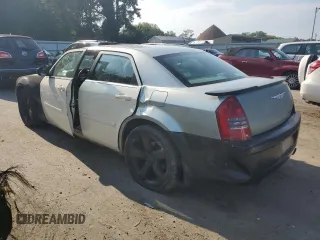 2005 Chrysler 300 with VIN 2C3JA63H25H121271, listed as a Copart auction lot 69369124 with 0 mi miles and Salvage Title. Bid and sale history available at carsss.com. Image 2.