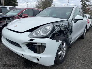 2013 Porsche Cayenne Diesel with VIN WP1AF2A29DLA25237, listed as a Copart auction lot 78759304 with 159,001 mi miles and Salvage Title. Bid and sale history available at carsss.com. Image 2.