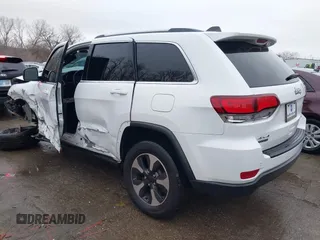 2020 Jeep Grand Cherokee Altitude with VIN 1C4RJFAG4LC368462, listed as a IAAI auction lot 41145187 with 138,197 mi miles. Bid and sale history available at carsss.com. Image 3.
