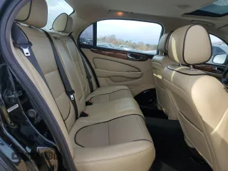2008 Jaguar XJ with VIN SAJWA79B48SH24833, listed as a Copart auction lot 81923524 with 141,113 mi miles and Clean Title. Bid and sale history available at carsss.com. Image 10.