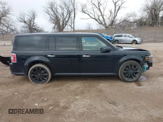 2017 Ford Flex Limited with VIN 2FMHK6D85HBA02266, listed as a IAAI auction lot 41236164 with 165,604 mi miles. Bid and sale history available at carsss.com. Image 14.