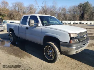 2004 Chevrolet Silverado 1500 Work Truck with VIN 2GCEC19V241135850, listed as a Copart auction lot 43718425 with 241,347 mi miles and Clean Title. Bid and sale history available at carsss.com. Image 4.