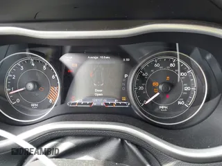 2014 Jeep Cherokee Trailhawk с VIN 1C4PJMBS4EW281449, выставлен на аукционе IAAI как лот 42477320 с пробегом 128 107 миль миль и . История ставок и продаж доступна на DreamBid. Изображение 7.
