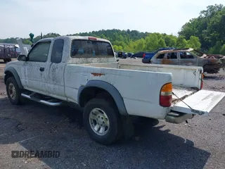 2004 Toyota Tacoma PreRunner with VIN 5TESM92N54Z402807, listed as a IAAI auction lot 42596875 with Not provided miles and . Bid and sale history available at DreamBid. Image 3.
