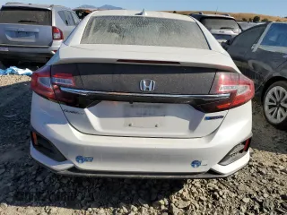 2021 Honda Clarity Plug-In Hybrid with VIN JHMZC5F1XMC001588, listed as a Copart auction lot 68252414 with 72,339 mi miles and Salvage Title. Bid and sale history available at carsss.com. Image 6.
