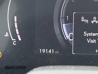 2024 Lexus RX 350 z VIN 2T2BAMBA4RC028661, wystawiony jako IAAI lot #42252708 z przebiegiem 19 141 mil mil oraz . Historia ofert i sprzedaży dostępna na DreamBid. Obrazek 15.