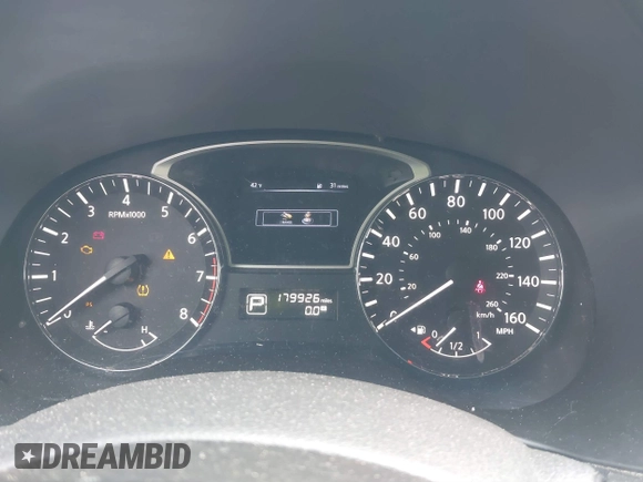 2015 Nissan Pathfinder SV with VIN 5N1AR2MN5FC702068, listed as a IAAI auction lot 41404755 with 179,926 mi miles. Bid and sale history available at carsss.com. Image 7.