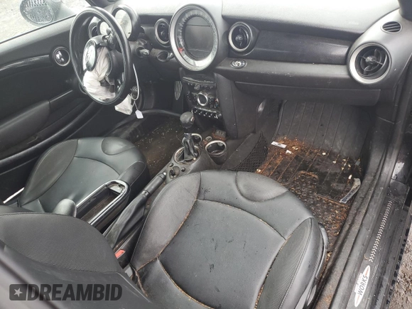 2015 MINI Convertible S with VIN WMWZP3C51FT708886, listed as a Copart auction lot 46860925 with 105,437 mi miles and Clean title. Bid and sale history available at DreamBid. Image 8.