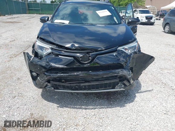 2017 Toyota RAV4 SE z VIN 2T3JFREV2HW677084, wystawiony jako IAAI lot #42236638 z przebiegiem 107 343 mil mil oraz . Historia ofert i sprzedaży dostępna na DreamBid. Obrazek 6.