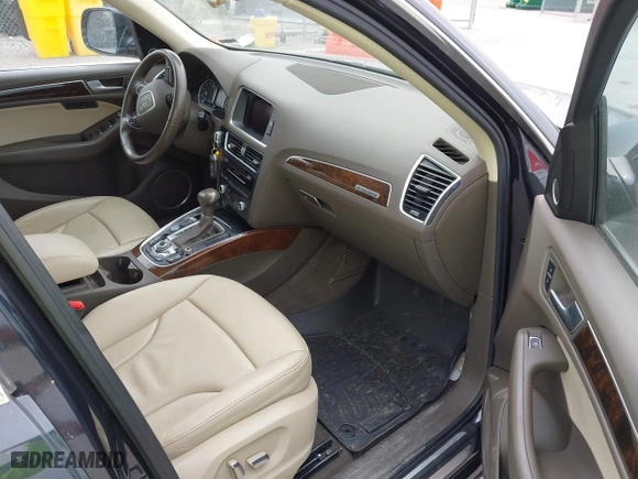 2015 Audi Q5 Premium Plus with VIN WA1LFAFP8FA099671, listed as a IAAI auction lot 42041178 with 169,242 mi miles. Bid and sale history available at carsss.com. Image 5.