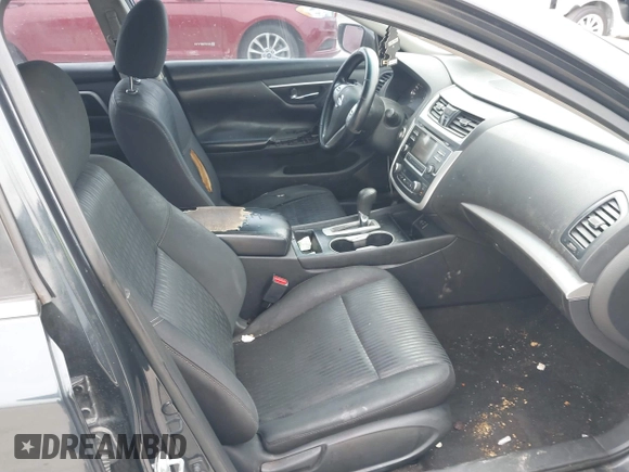 2017 Nissan Altima SV z VIN 1N4AL3AP8HC262812, wystawiony jako IAAI lot #41368404 z przebiegiem 190 734 mil mil oraz . Historia ofert i sprzedaży dostępna na DreamBid. Obrazek 5.