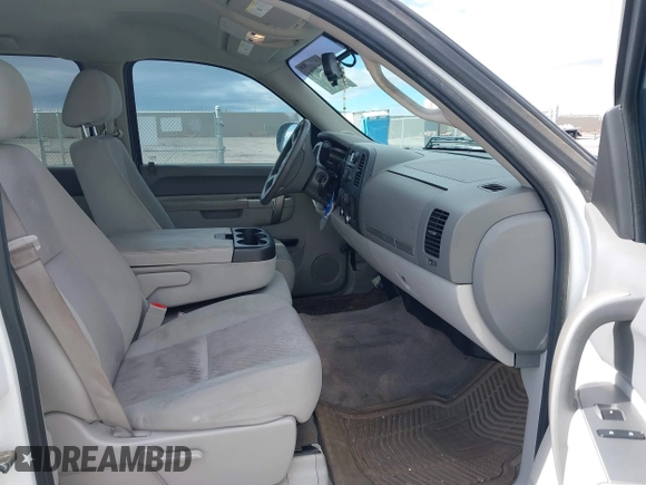 2013 Chevrolet Silverado 1500 LT with VIN 3GCPCSEA6DG176264, listed as a IAAI auction lot 41248694 with 173,165 mi miles and . Bid and sale history available at DreamBid. Image 5.