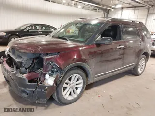 2011 Ford Explorer XLT with VIN 1FMHK8D84BGA52233, listed as a IAAI auction lot 41419961 with 219,368 mi miles. Bid and sale history available at carsss.com. Image 18.
