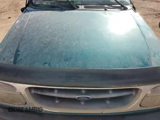 1998 Ford Explorer XLT с VIN 1FMZU35P8WZC28329, выставлен на аукционе Copart как лот 85335514 с пробегом 283 716 миль миль и Списание • Salvage title. История ставок и продаж доступна на DreamBid. Изображение 13.