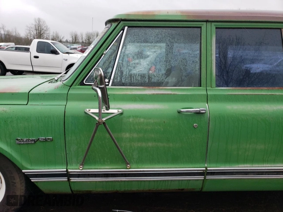 1971 Chevrolet Suburban z VIN CE261Z640706, wystawiony jako Copart lot #87385634 z przebiegiem 818 477 mil mil oraz Czysty tytuł • Clean title. Historia ofert i sprzedaży dostępna na DreamBid. Obrazek 7.