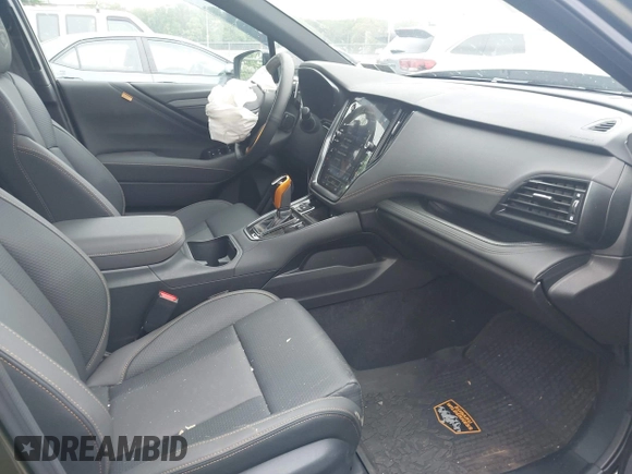 2025 Subaru Outback Wilderness z VIN 4S4BTGUDXS3233676, wystawiony jako IAAI lot #42219497 z przebiegiem 2 001 mil mil oraz . Historia ofert i sprzedaży dostępna na DreamBid. Obrazek 5.