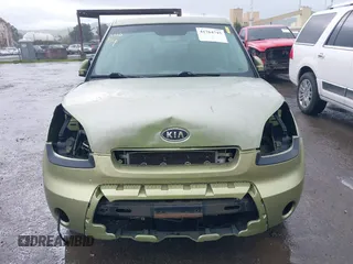 2011 Kia Soul + with VIN KNDJT2A20B7201270, listed as a IAAI auction lot 41764745 with 178,534 mi miles. Bid and sale history available at carsss.com. Image 13.