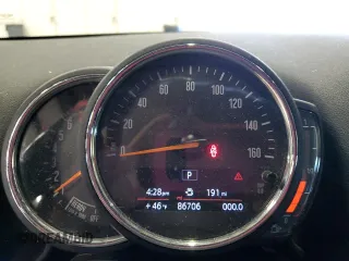 2018 MINI Countryman Cooper with VIN WMZYV5C38J3E03914, listed as a Copart auction lot 87455344 with 86,706 mi miles and Salvage Title. Bid and sale history available at carsss.com. Image 9.