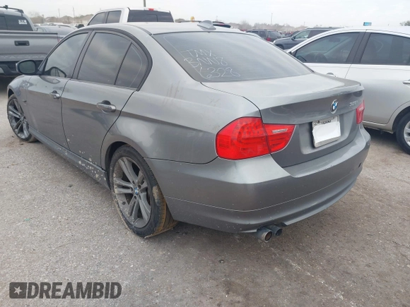 2011 BMW 3 Series 328i xDrive with VIN WBAPK7G55BNN86328, listed as a IAAI auction lot 41221578 with 219,388 mi miles. Bid and sale history available at carsss.com. Image 3.